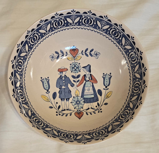 "Hearts and Flowers" serving bowl